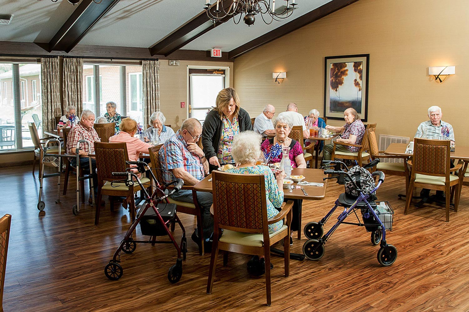 resident activities and dining